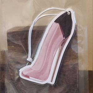 SCENTED CAR FRESHENER